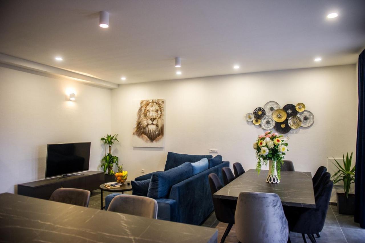 Apartment Lux Elba Каштела Экстерьер фото