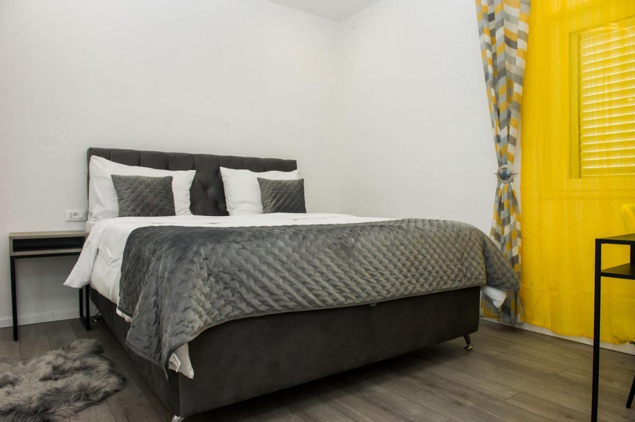 Apartment Lux Elba Каштела Экстерьер фото
