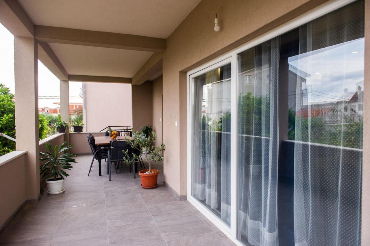 Apartment Lux Elba Каштела Экстерьер фото