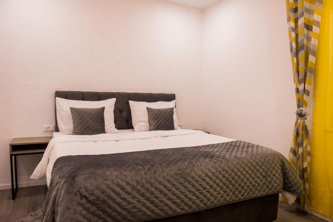 Apartment Lux Elba Каштела Экстерьер фото