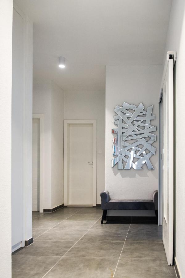 Apartment Lux Elba Каштела Экстерьер фото